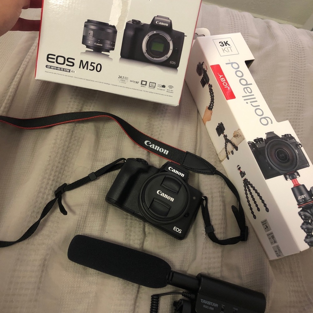 Canon EOS M50 Camera